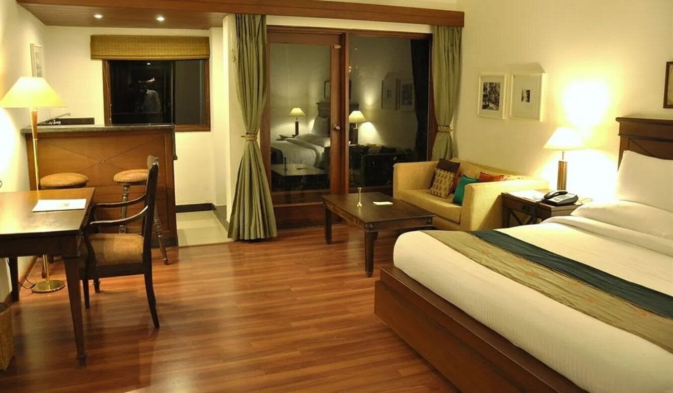 Територія Best Western Devasthali 3*